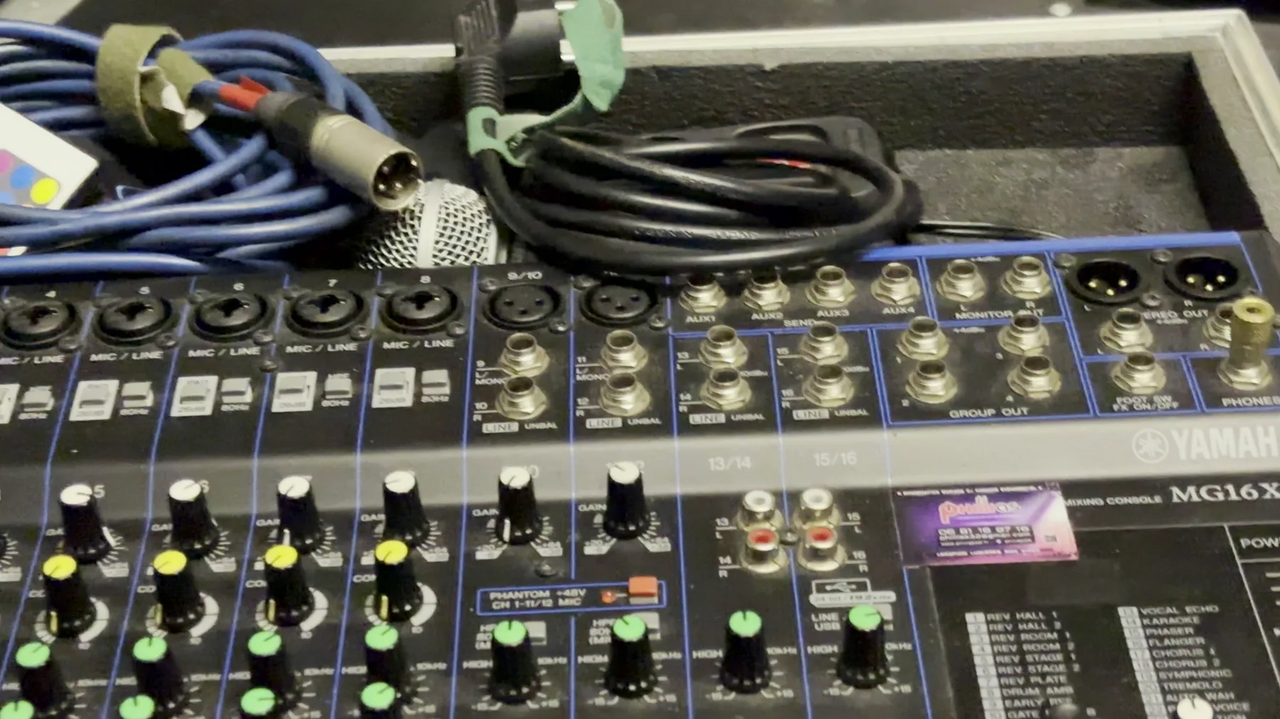 Console de mixage analogique Yamaha MG16XU